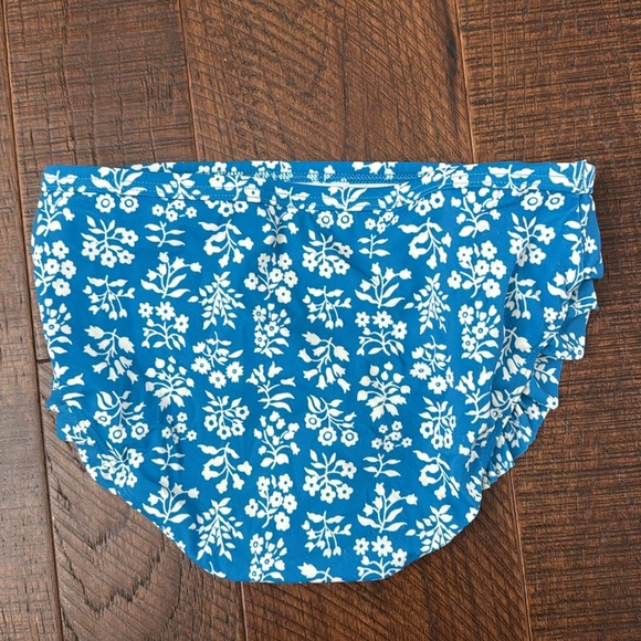 Mini Boden Girls Bikini Set with Extra Bottoms - Picture 4 of 10